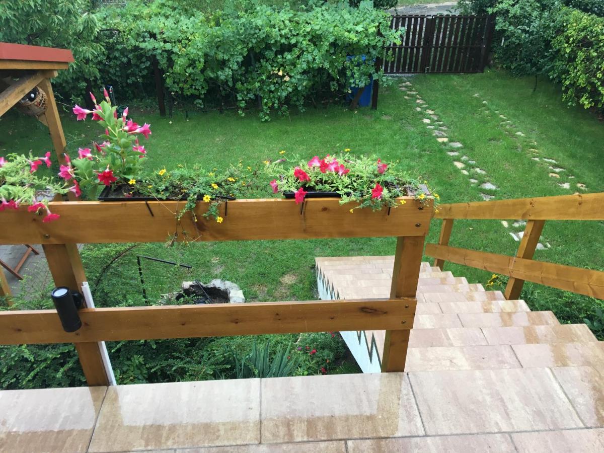 Wooden Apartman Prémium Jacuzzival Alsóörs Exterior foto