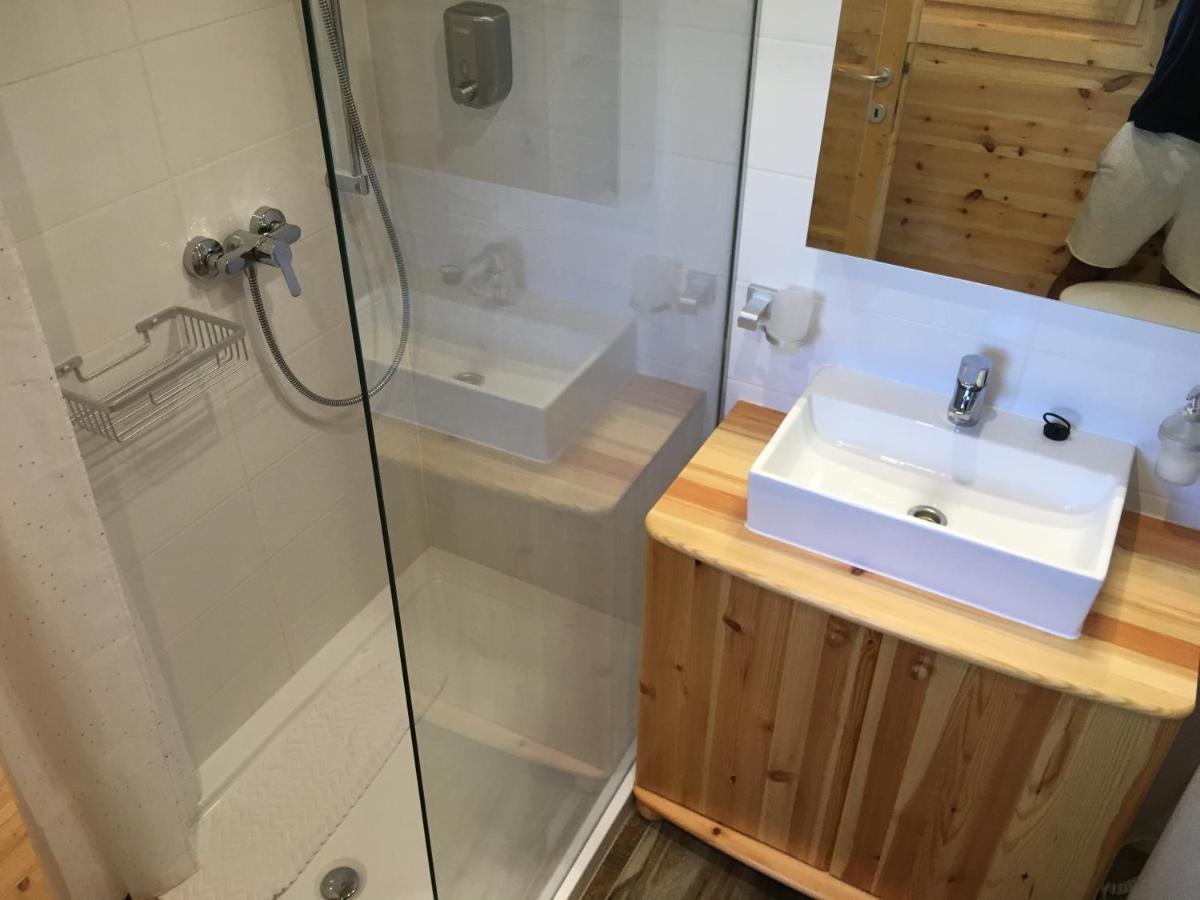 Wooden Apartman Prémium Jacuzzival Alsóörs Exterior foto