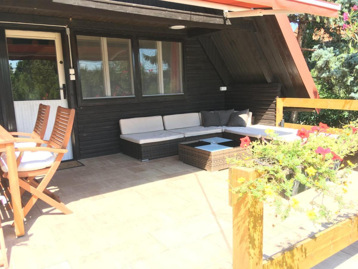 Wooden Apartman Prémium Jacuzzival Alsóörs Exterior foto